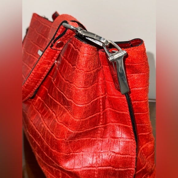 Chiara Ferretti RED Croc Embossed Handbag - Picture 14 of 16